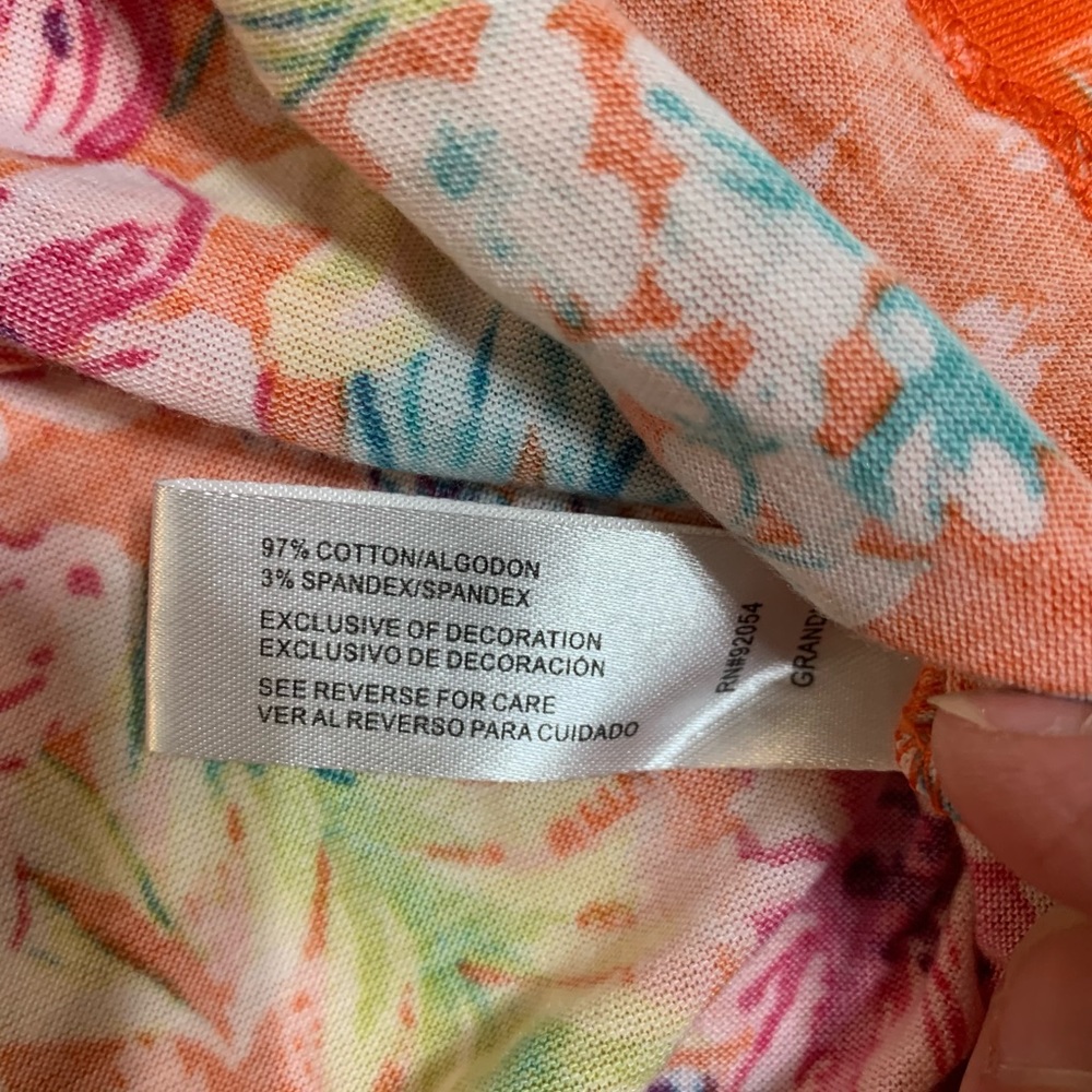 NWT Carolyn Taylor Fiesta Floral Hawaiian blouse - Picture 4 of 5